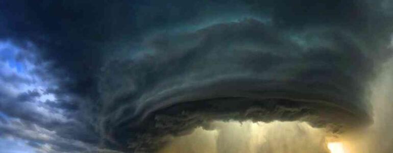 dictionar-de-vise-uragan